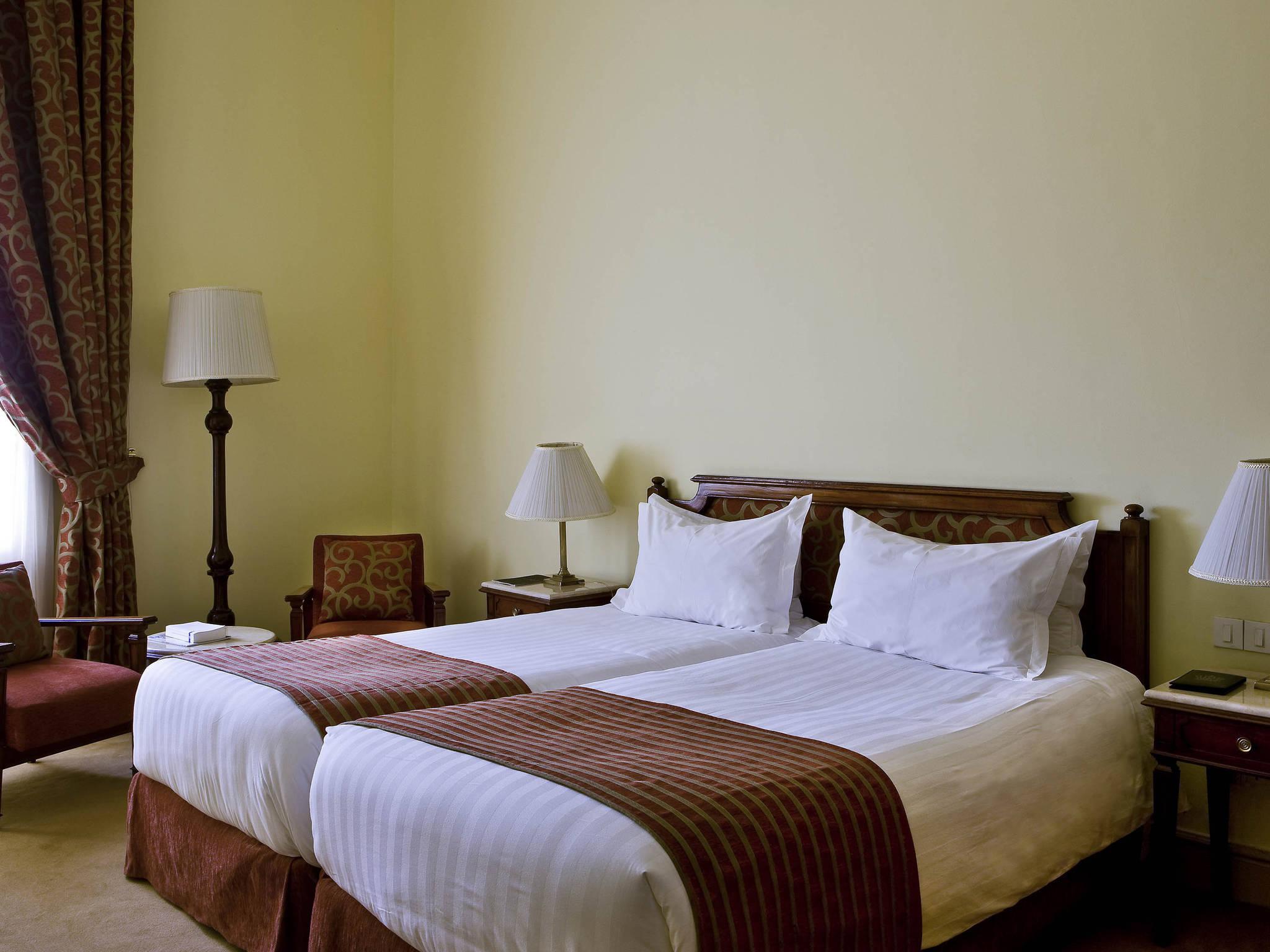 Pavillon Winter Luxor Hotel Eksteriør billede A room at the hotel