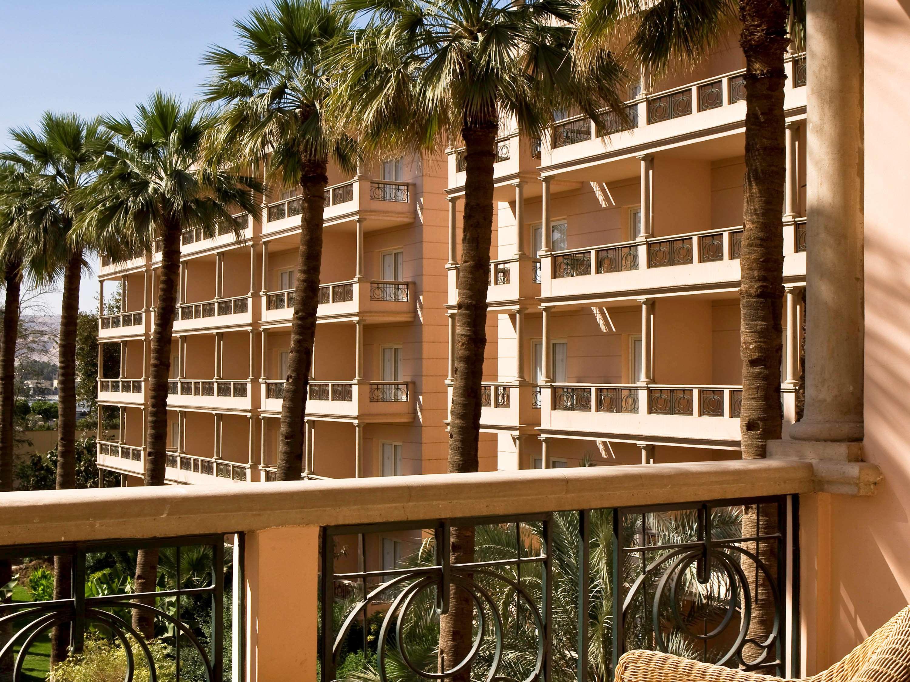 Pavillon Winter Luxor Hotel Eksteriør billede The Westin La Paloma Resort & Spa
