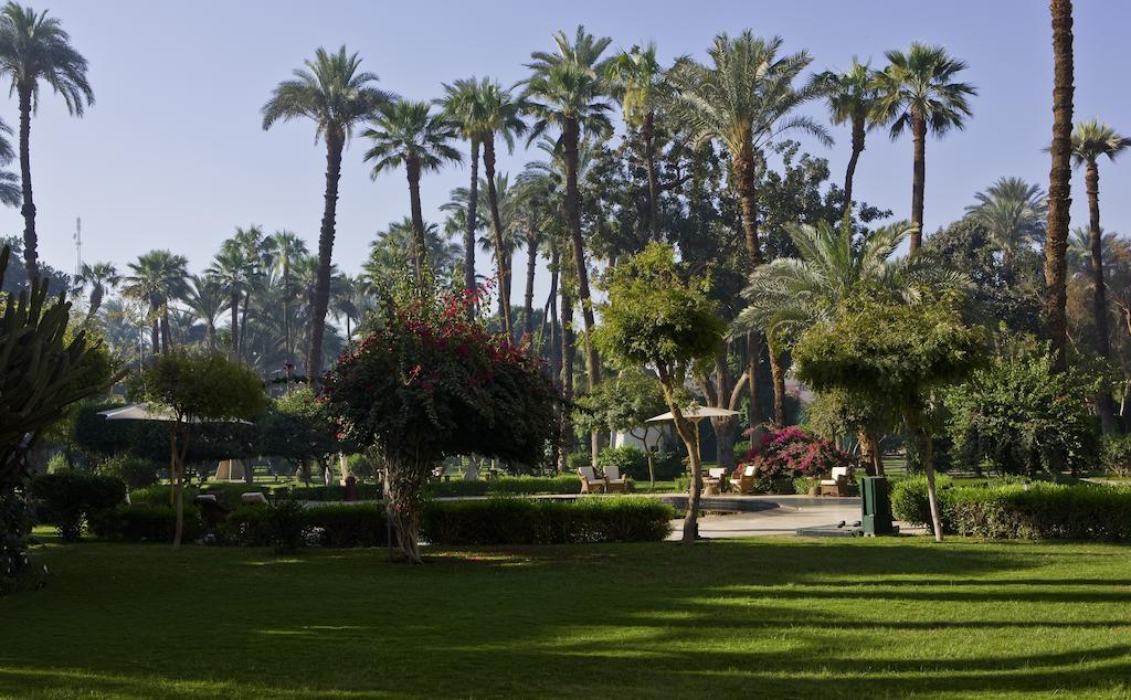 Pavillon Winter Luxor Hotel Eksteriør billede The grounds of the Desert Garden