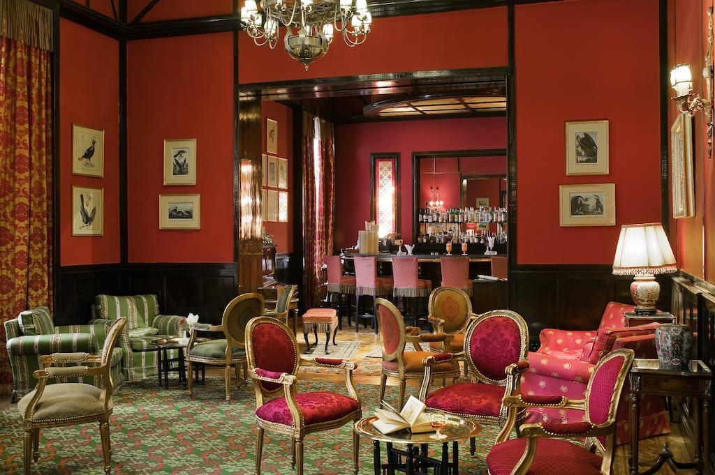 Pavillon Winter Luxor Hotel Eksteriør billede The bar at the St. Regis New York
